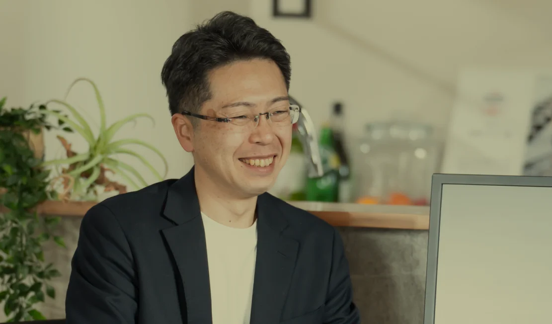 キービジュアル6